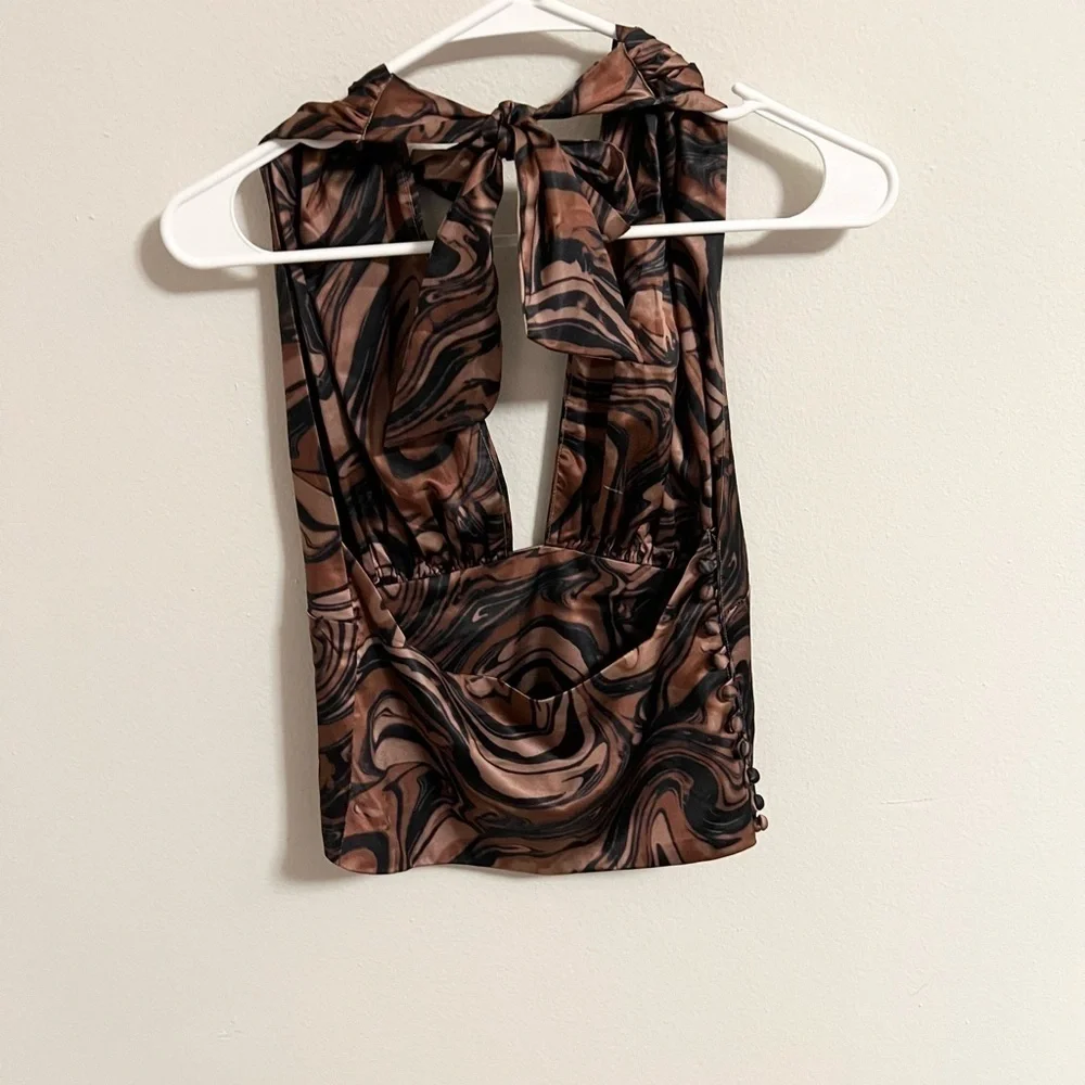 House of sunny 
MAHOGANY PARADISE PARTY TOP_9